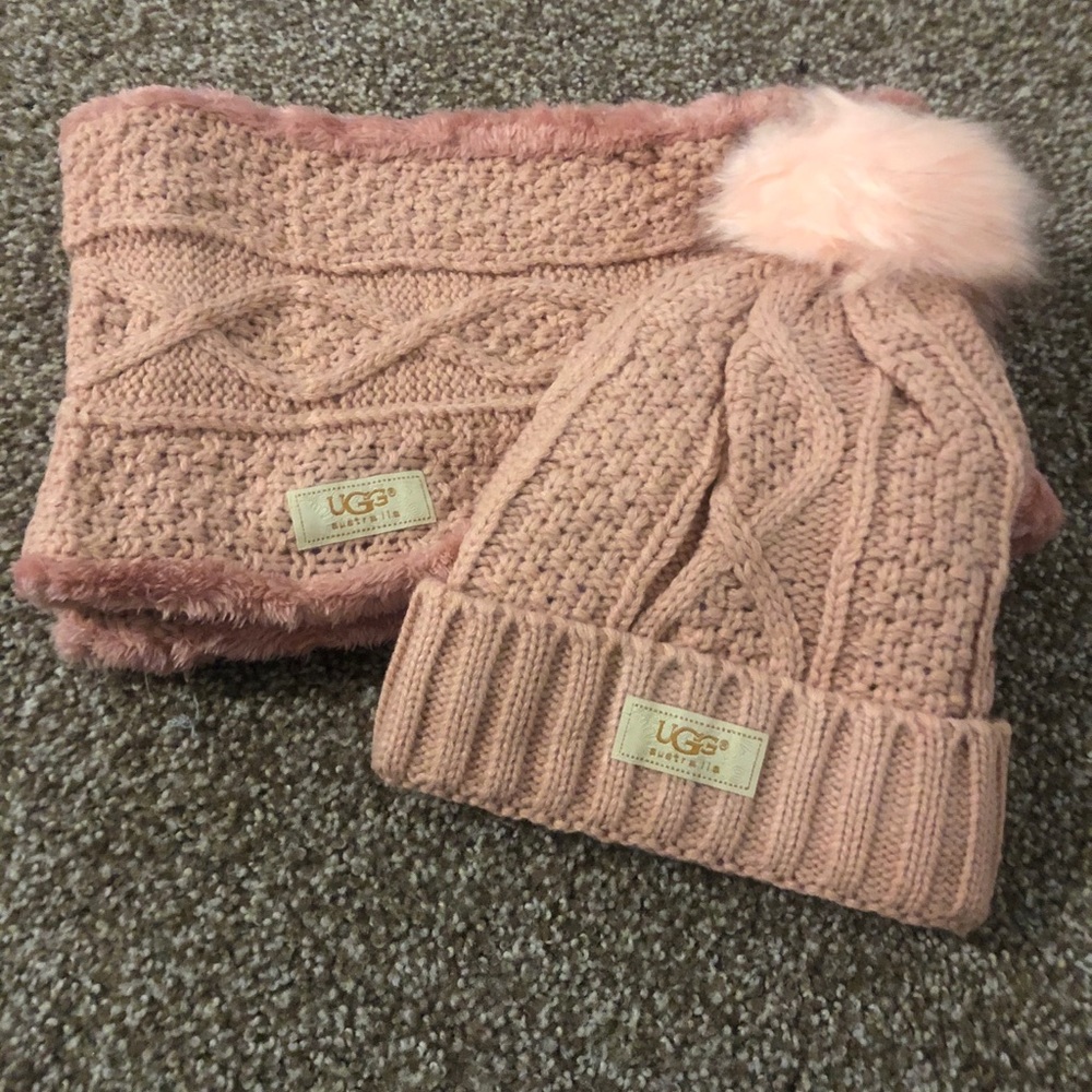 Ugg hat and scarf